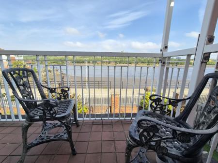 4 bedroom Detached house to let in Cormorant Drive, Gateshead, NE11