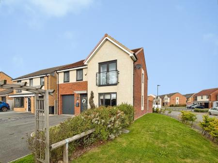 4 bedroom Detached house for sale in Francis Way, Holystone, Newcastle upon Tyne, NE27