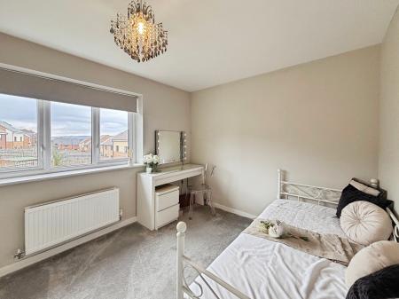 2 bedroom Semi-detached house for sale in Chapel Rigg Drive, Scotswood, Newcastle upon Tyne, NE15