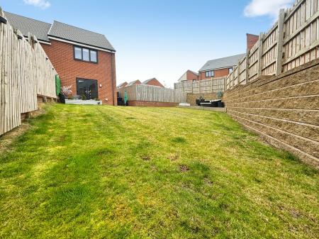 2 bedroom Semi-detached house for sale in Chapel Rigg Drive, Scotswood, Newcastle upon Tyne, NE15