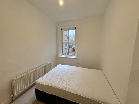 2 bedroom Flat to let in Kingsley Terrace, Newcastle upon Tyne, NE4
