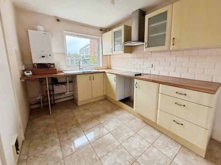 2 bedroom Flat for sale in Queens Court, Dunston, Gateshead, NE8