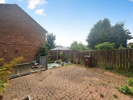 2 bedroom Flat for sale in Redesdale Grove, North Shields, North Shields, NE29