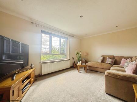2 bedroom Flat for sale in Redesdale Grove, North Shields, North Shields, NE29