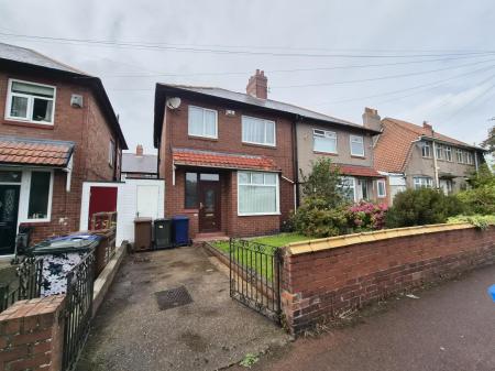 3 bedroom Bungalow to let in Beadling Gardens, Fenham, Newcastle upon Tyne, NE4