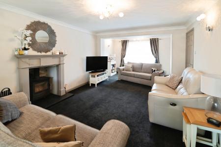 5 bedroom Detached house for sale in Settlingstone Close, Haydon Grange, Newcastle upon Tyne, NE7
