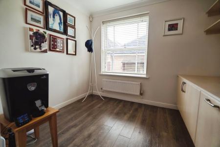 5 bedroom Detached house for sale in Settlingstone Close, Haydon Grange, Newcastle upon Tyne, NE7