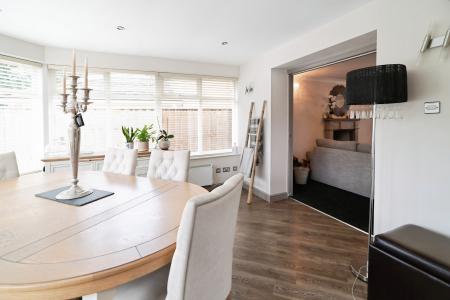 5 bedroom Detached house for sale in Settlingstone Close, Haydon Grange, Newcastle upon Tyne, NE7