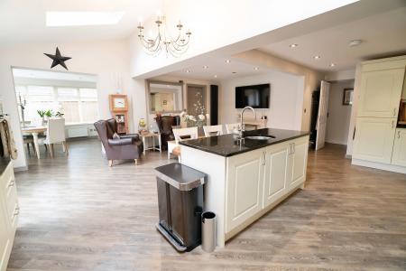5 bedroom Detached house for sale in Settlingstone Close, Haydon Grange, Newcastle upon Tyne, NE7