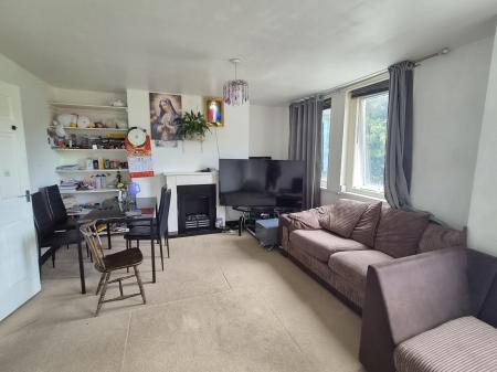 2 bedroom Flat to let in Leazes Court, Newcastle upon Tyne, NE4