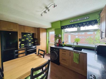 2 bedroom Detached bungalow for sale in Oakenshaw, Dumpling Hall, Newcastle upon Tyne, NE15