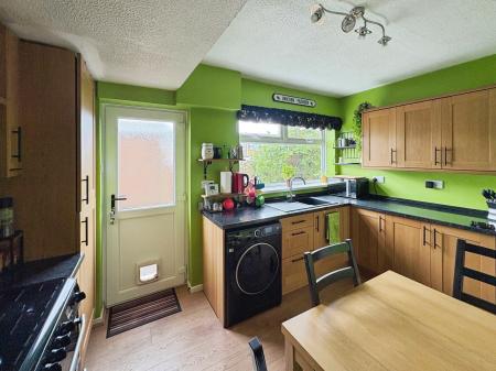 2 bedroom Detached bungalow for sale in Oakenshaw, Dumpling Hall, Newcastle upon Tyne, NE15
