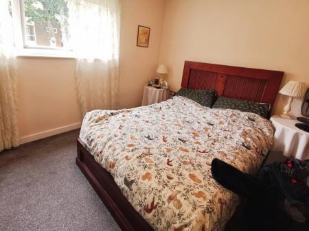 2 bedroom Flat for sale in Eastwood Court, Benton, Newcastle upon Tyne, NE12