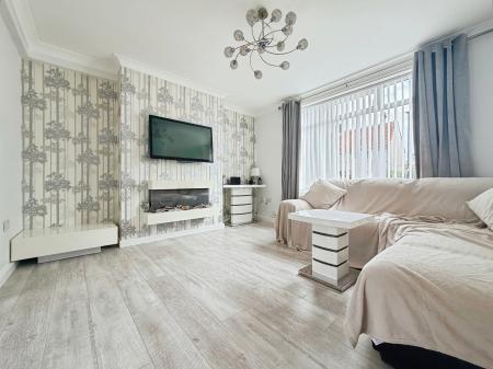 3 bedroom Semi-detached house for sale in Southmead Avenue, Blakelaw, Newcastle upon Tyne, NE5