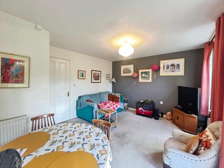 2 bedroom Terraced House for sale in Cawfields Court, Longbenton, Newcastle upon Tyne, NE12