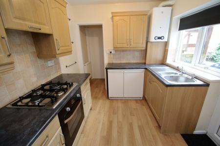 2 bedroom Ground floor flat to let in Hainingwood Terrace, Bill Quay, Gateshead, NE10