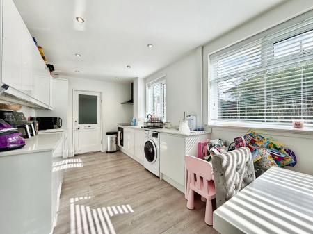 3 bedroom Semi-detached house for sale in Parkside Avenue, Benton, Newcastle upon Tyne, NE7