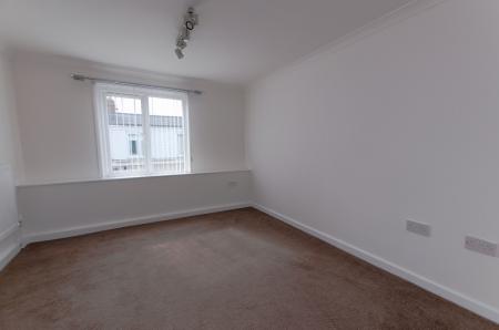 4 bedroom Terraced House to let in Elizabeth Street, Sunderland, SR5