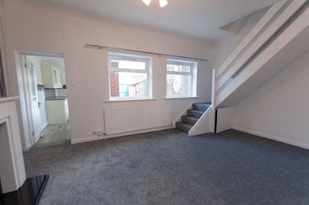4 bedroom Terraced House to let in Elizabeth Street, Sunderland, SR5