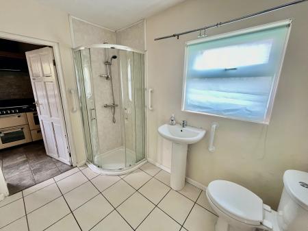 3 bedroom Semi-detached house to let in Braebridge Place, Kenton, Newcastle upon Tyne, NE3
