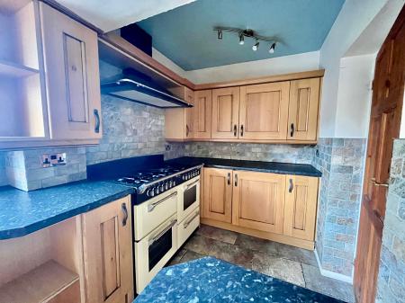 3 bedroom Semi-detached house to let in Braebridge Place, Kenton, Newcastle upon Tyne, NE3