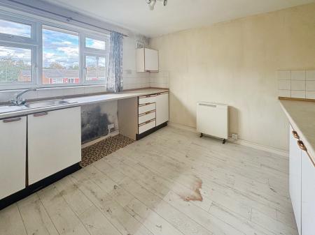 2 bedroom Flat for sale in Avalon Drive, South West Denton, Newcastle upon Tyne, NE15