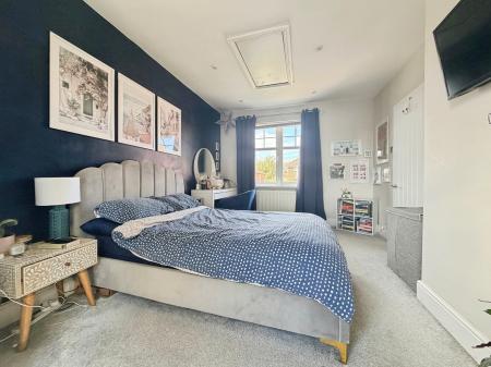 2 bedroom Semi-detached house for sale in Hillside Avenue, South West Denton, Newcastle upon Tyne, NE15