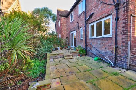 3 bedroom Semi-detached house to let in Coleridge Road, Sunderland, SR5