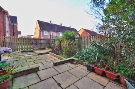 3 bedroom Semi-detached house to let in Coleridge Road, Sunderland, SR5