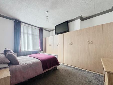 2 bedroom Flat for sale in Balkwell Avenue, North Shields, North Shields, NE29
