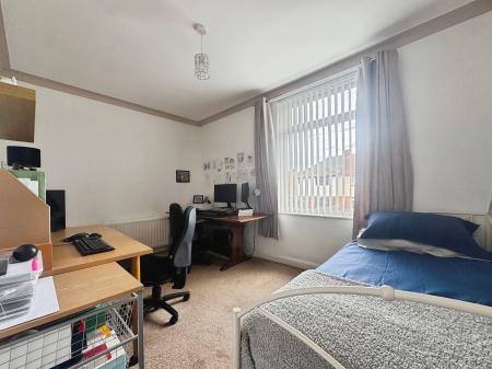 2 bedroom Flat for sale in Balkwell Avenue, North Shields, North Shields, NE29