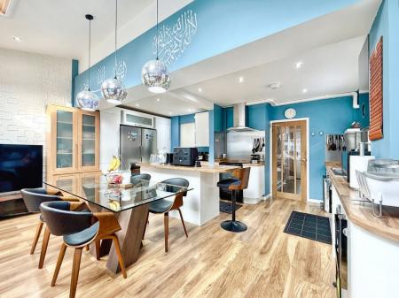 2 bedroom Semi-detached house for sale in Ford Crescent, Shiremoor, NE27