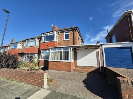 3 bedroom Semi-detached house to let in Lanercost Drive, Newcastle upon Tyne, NE5