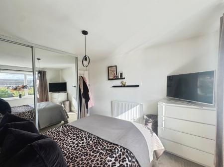 2 bedroom Flat for sale in Stirling Drive, North Shields, North Shields, NE29