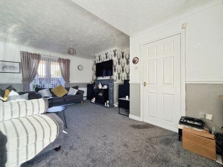 3 bedroom Terraced House for sale in Keswick Grove, Slatyford, Newcastle upon Tyne, NE5