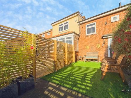 3 bedroom Terraced House for sale in Keswick Grove, Slatyford, Newcastle upon Tyne, NE5