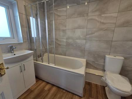 4 bedroom Detached house to let in Newburn Road, Lemington, Newcastle upon Tyne, NE15