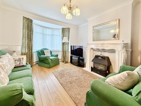 2 bedroom Semi-detached house for sale in Robsheugh Place, Fenham, Newcastle upon Tyne, NE5