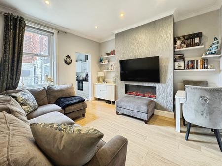 2 bedroom Flat for sale in Lansdowne Terrace, North Shields, North Shields, NE29