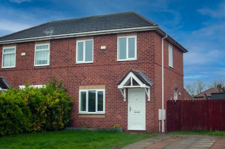 3 bedroom Semi-detached house to let in Primrose Ave, South Shields, NE34