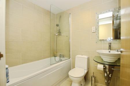 2 bedroom Flat for sale in Apartment, Quayside, Newcastle upon Tyne, NE1
