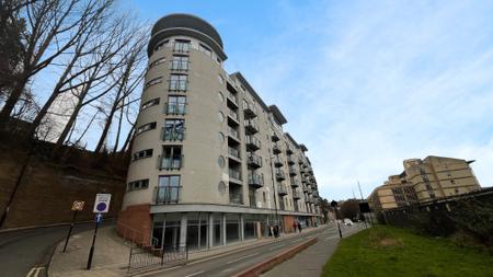 2 bedroom Flat for sale in Apartment, Quayside, Newcastle upon Tyne, NE1