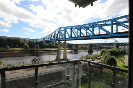 2 bedroom Flat for sale in Apartment, Quayside, Newcastle upon Tyne, NE1