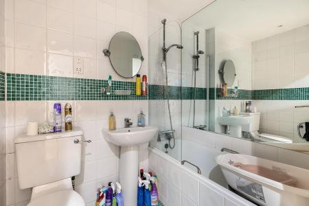 2 bedroom Flat for sale in 28-34 Wellington Street, Town Centre, Northampton, NN1