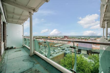 2 bedroom Flat for sale in 28-34 Wellington Street, Town Centre, Northampton, NN1