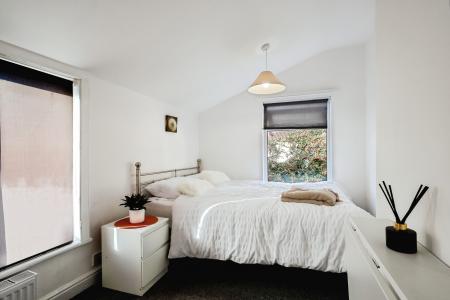 4 bedroom Terraced House for sale in Salisbury Street, Semilong, Northampton, NN2