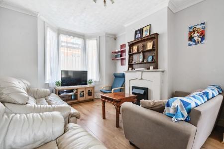 3 bedroom Terraced House for sale in Perry Street, Abington, Northampton, NN1