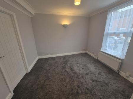 3 bedroom Terraced House to let in Northcote Street, Semilong, Northampton, NN2