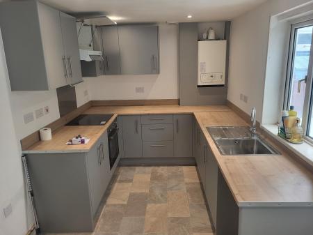 2 bedroom Terraced House to let in Elsden Road, Wellingborough, NN8