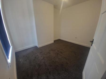 2 bedroom Terraced House to let in Elsden Road, Wellingborough, NN8